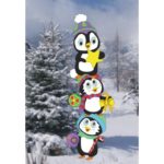 PENGUINS-DECORATING-TREE-A408